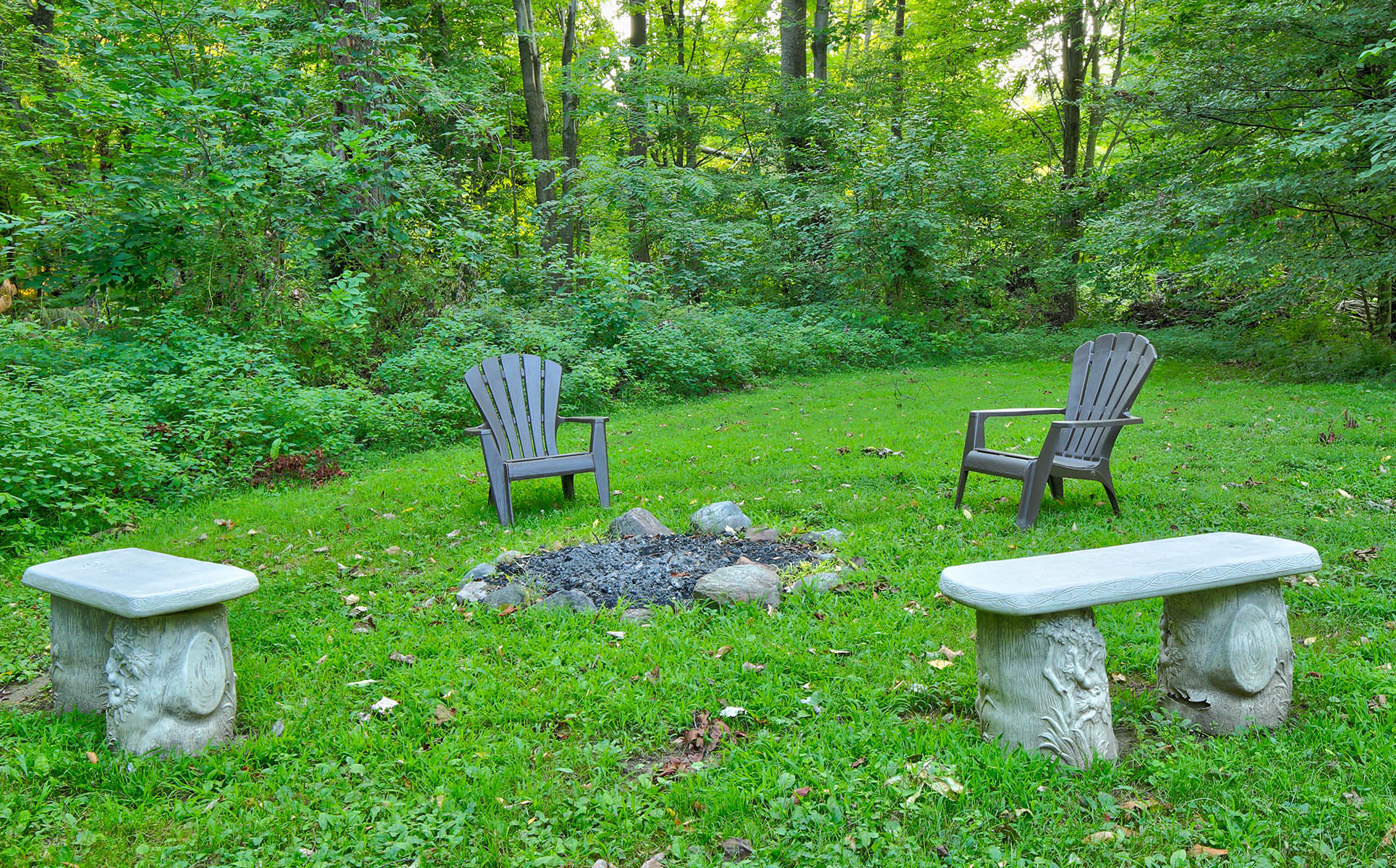 Apple Blossom Cabin Fire Ring