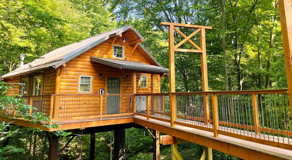 treehouse exterior in berlin ohio