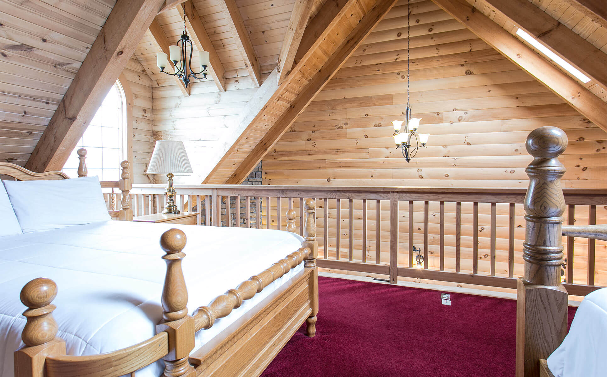 2 Queen beds in the loft