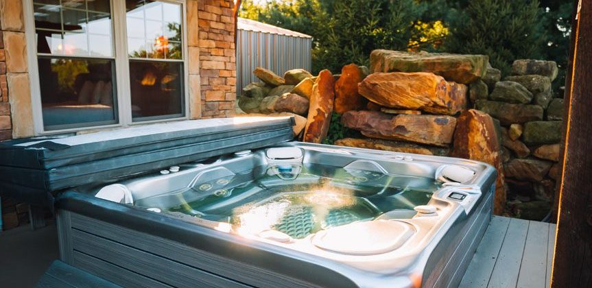 Hot Tub at Red Fern Cabin