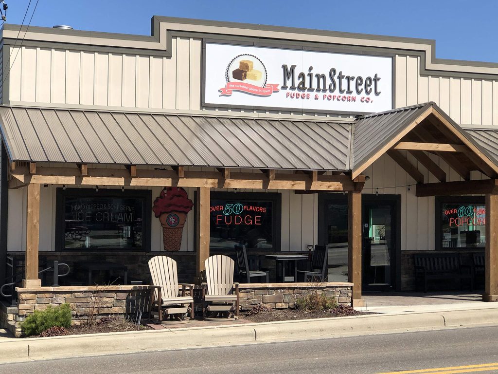 main street fudge in Amish Country