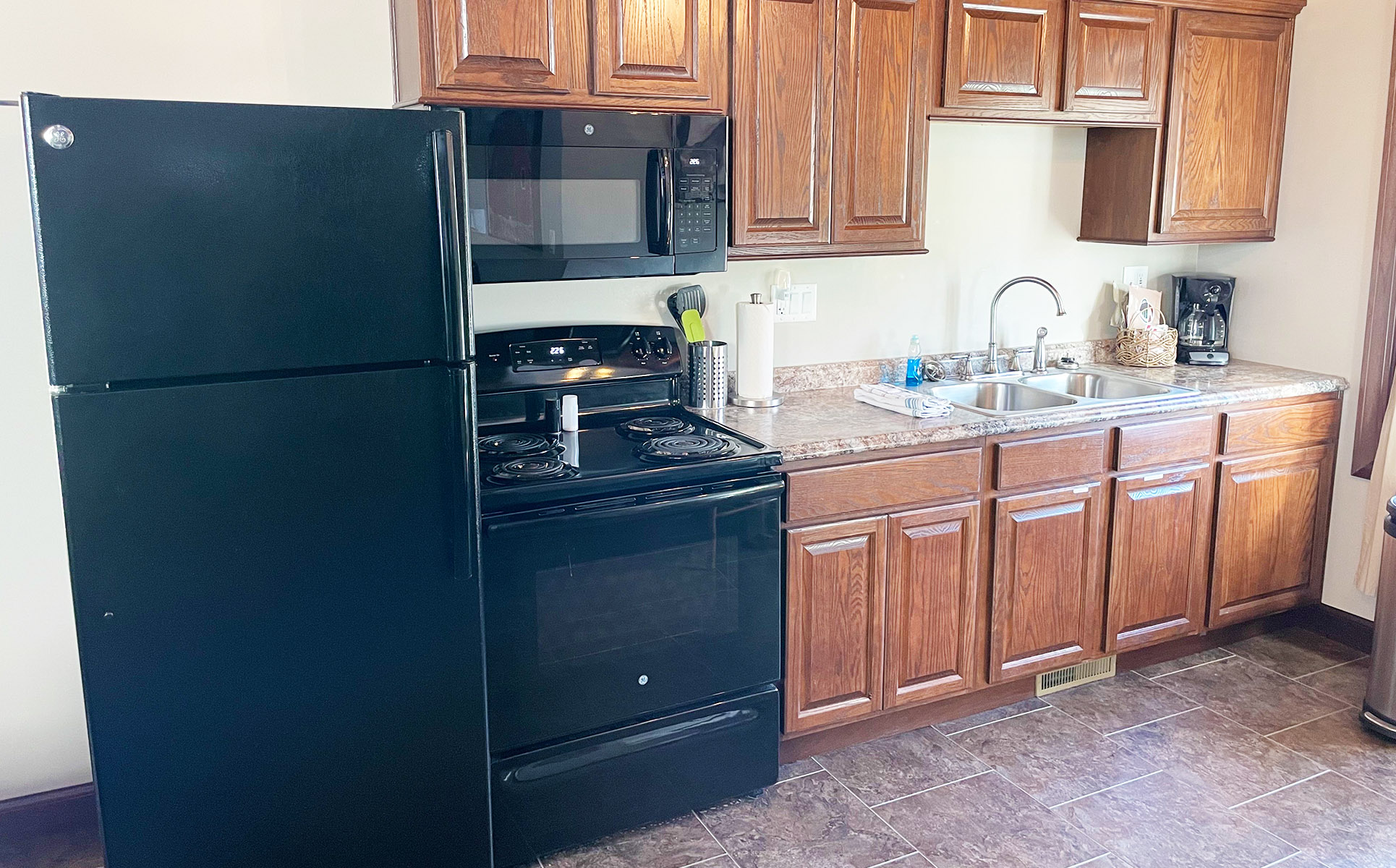 Full kitchen with dining area