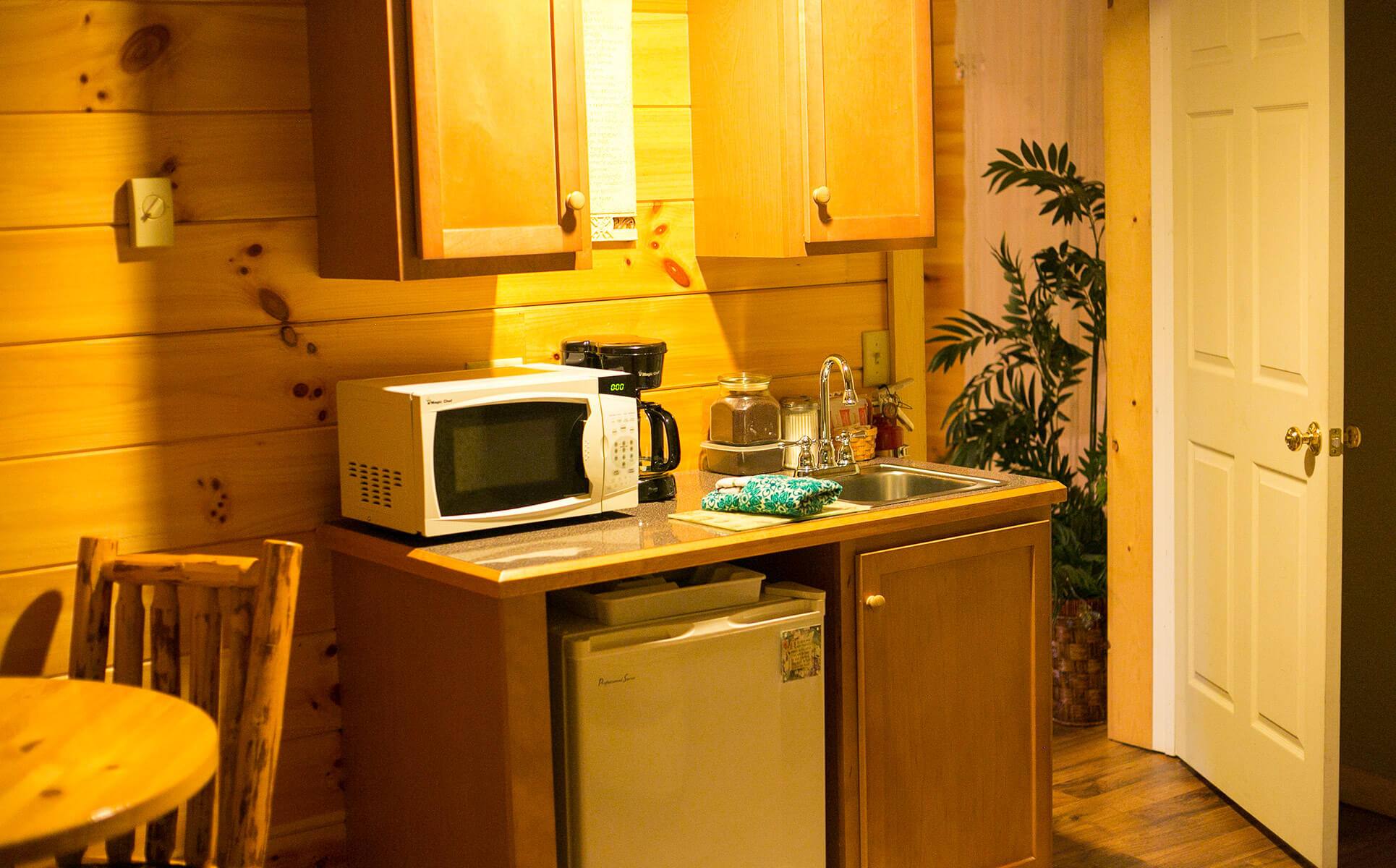 Serenity Suite kitchenette