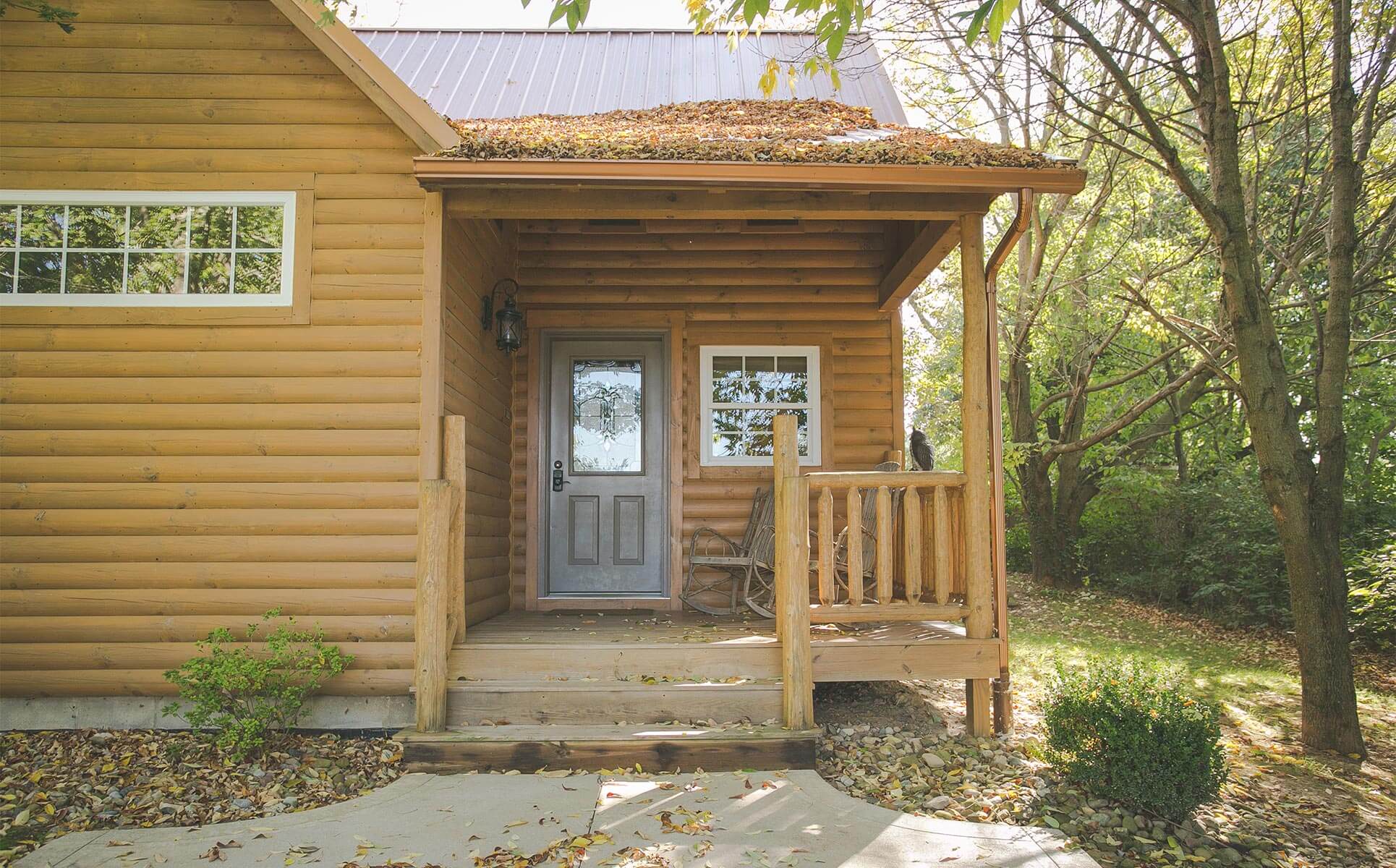 Exterior of Sugar Maple Log Cabin