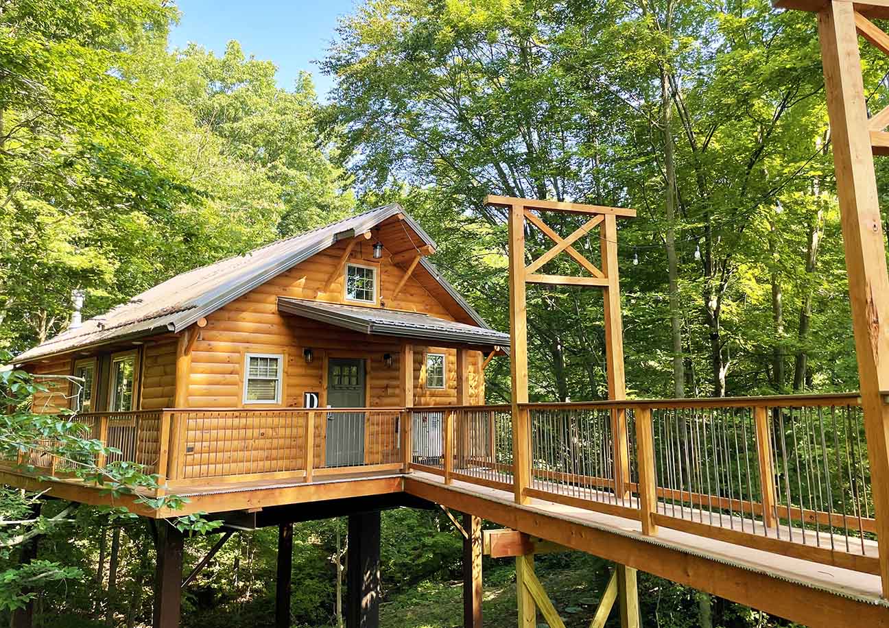 Treehouse rental in ohio's amish country