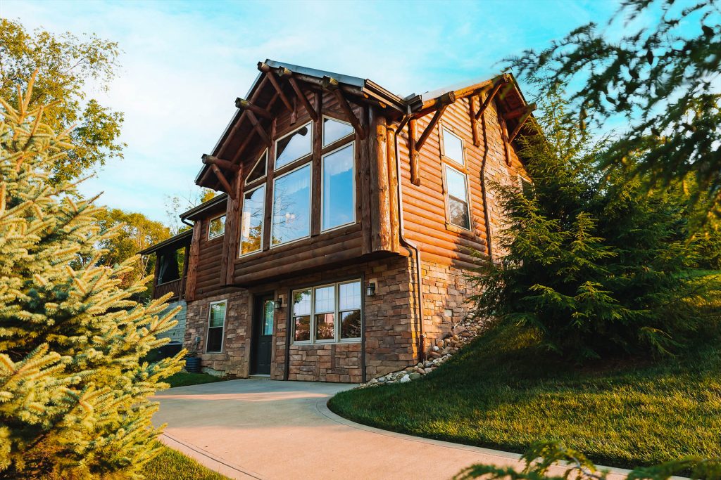 Cabin in Amish Country