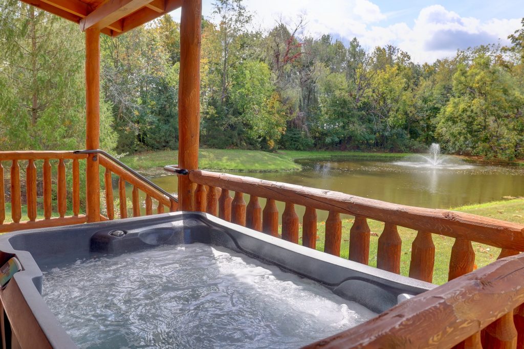 Outdoor Hot Tub at Waterview Lodge