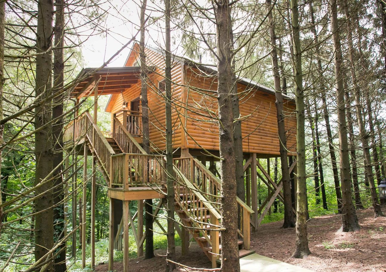 Exterior of Whispering Pines Treehouse